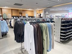 -H&M(来又来时尚购物广场店)