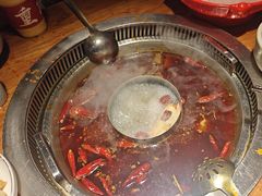 -城墙拐拐火锅(三峡广场黑金冠店)