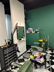 -HEADSTAR BARBERSHOP·男士理发店