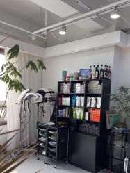 -V7 HAIR SALON