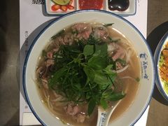 -美奈小馆·越南料理(中航城君尚购物中心店)