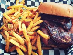 鹅肝汉堡-Holy Chuck