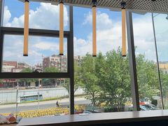 -麦当劳(展览路店)