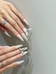 -花岐款式专研健康美甲沙龙
