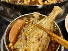 -鸿顺老铁锅美蛙鱼府(解放碑店)
