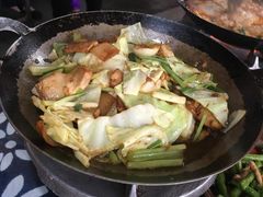 干锅卷心菜回锅肉-张关合渣(航空大道店)