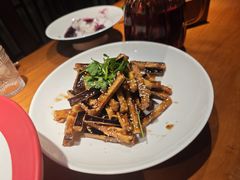 -鸽舞笙平金牌烧鸽子·融合菜(鲁谷店)