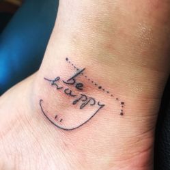 -明星刺青·洗纹身