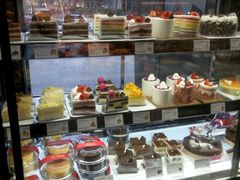 面包甜点陈列柜-巴黎贝甜(阳光上东店)