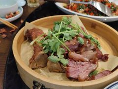 -川流不息·地道川菜·小龙虾(新松江路店)