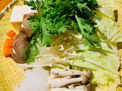 -綱元·海鲜豆捞(明州里店)