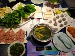 -名都晓荷塘主题火锅(春光路店)