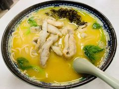 招牌黄鱼面-明呈黄鱼面馆(斜土路店)