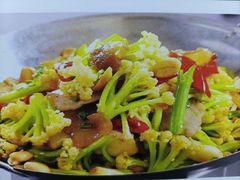 -胖鱼头·南京菜·河景餐厅(夫子庙店)