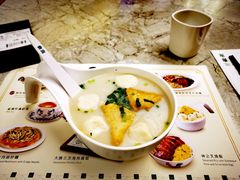 财源滚滚鱼蛋粉-翠华餐厅(百老汇店)