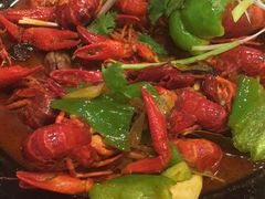 -虾弄弄海派小龙虾·牛羊蝎子火锅