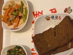 -顺溜·手工刀削面·黑金店(铜锣湾店)
