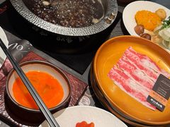 -牛YO寿喜烧·铁板烧和牛火锅自助(市府恒隆店)