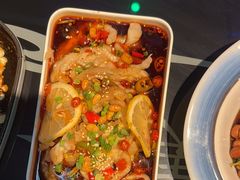 -路边边地标烧烤·川菜·小龙虾·音乐酒馆(良乡长虹店)