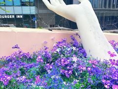 -中航城君尚购物中心