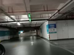 -龙湖虹桥天街-停车场