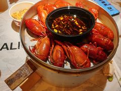 -巴厘龙虾·榜首油焖大虾(音乐学院·沿江酒馆店)