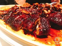 -八府香鸭·啫啫煲(华山路店)