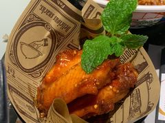 香茅蜜汁鸡翅-開籠雀冰室(同和金铂店)