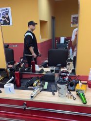 点击看大图 -Devilhands Barbershop男士理容店