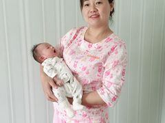 -爱的果实月嫂育婴师(世纪东方店)