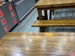 面包甜点陈列柜-豫掌柜饸饹面·烩面(秀沿路店)