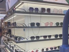 -爱视眸Eyeblling眼镜·依视路·蔡司镜片折扣店(百联南方商城购物中心)
