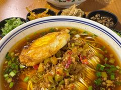 -矮子粉店1985·长沙米粉(湘春路店)