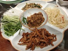 -哈啾嗨·新概念蒙餐(红星新城店)