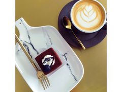 -UNI UNI(环亚凯瑟琳店)