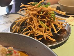 -巴厘龙虾·榜首油焖大虾(音乐学院·沿江酒馆店)