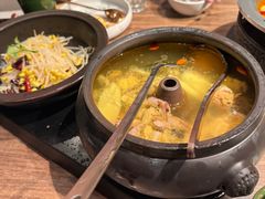 云海肴汽锅鸡-云海肴云南菜(浦江欢乐颂店)