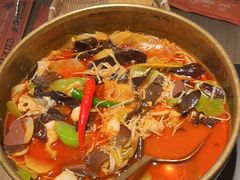 -毛肚向右·川渝毛肚王(经开永旺店)
