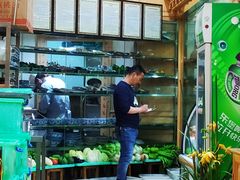 -三锅莊·牦牛肉火锅·香格里拉特色藏餐宴请餐厅(昆明创始店)