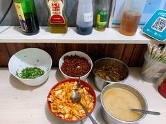 -杨姨老益阳麻辣烫(林科大店)