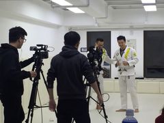 -菠萝格斗巴西柔术训练馆