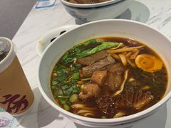 -康师傅私房牛肉面(申虹店)
