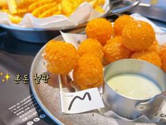 -W COLLECTIVE  DESSERT SHOP