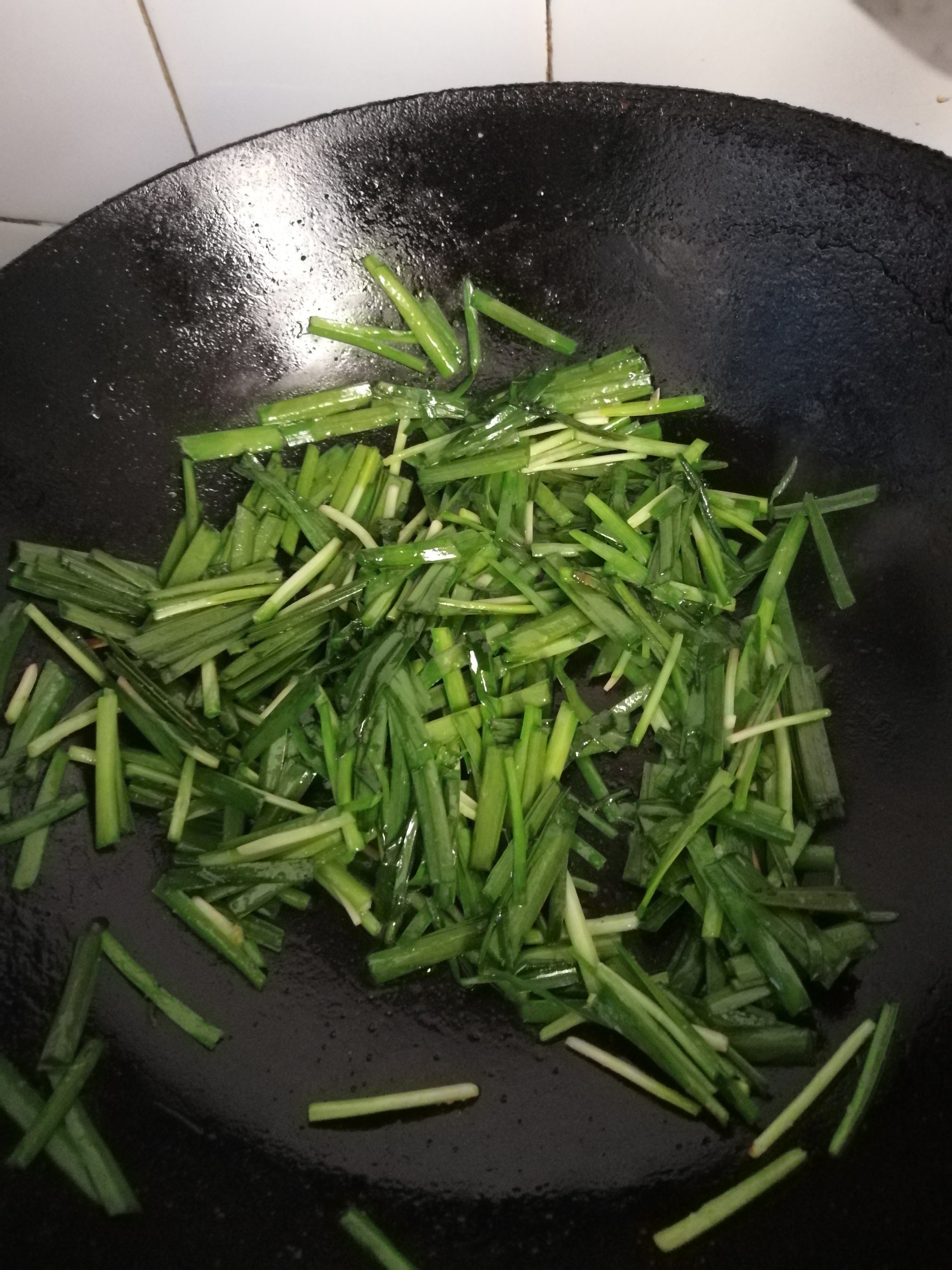 今日创意菜之韭菜炒金针菇