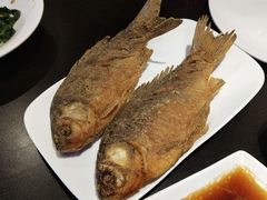 东平湖爆煎鱼-老牌坊鲁菜名店(聊城美食岛店)