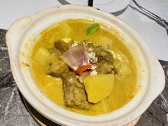 港丽咖喱牛腩-港丽餐厅