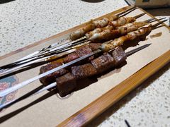 -蚝堡·生蚝海鲜烧烤物种起源•海肠捞饭(刘公岛店)