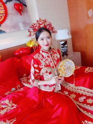 -深白婚纱艺术馆(王府壹号店)