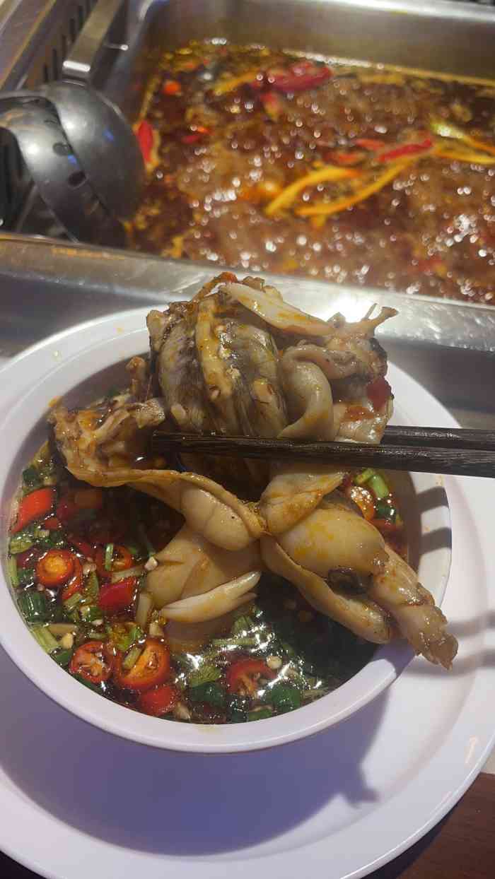 重庆高老九火锅(苏州中心店)-"高老九的牛蛙锅简直了仨字 贼好吃97