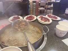 -名门潮牛·鲜牛肉海鲜火锅.烧烤自助餐厅(诚丰广场店)